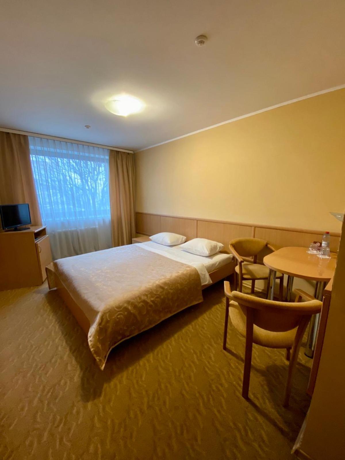 Hotel Complex Ukraine Lutsʼk Exterior foto