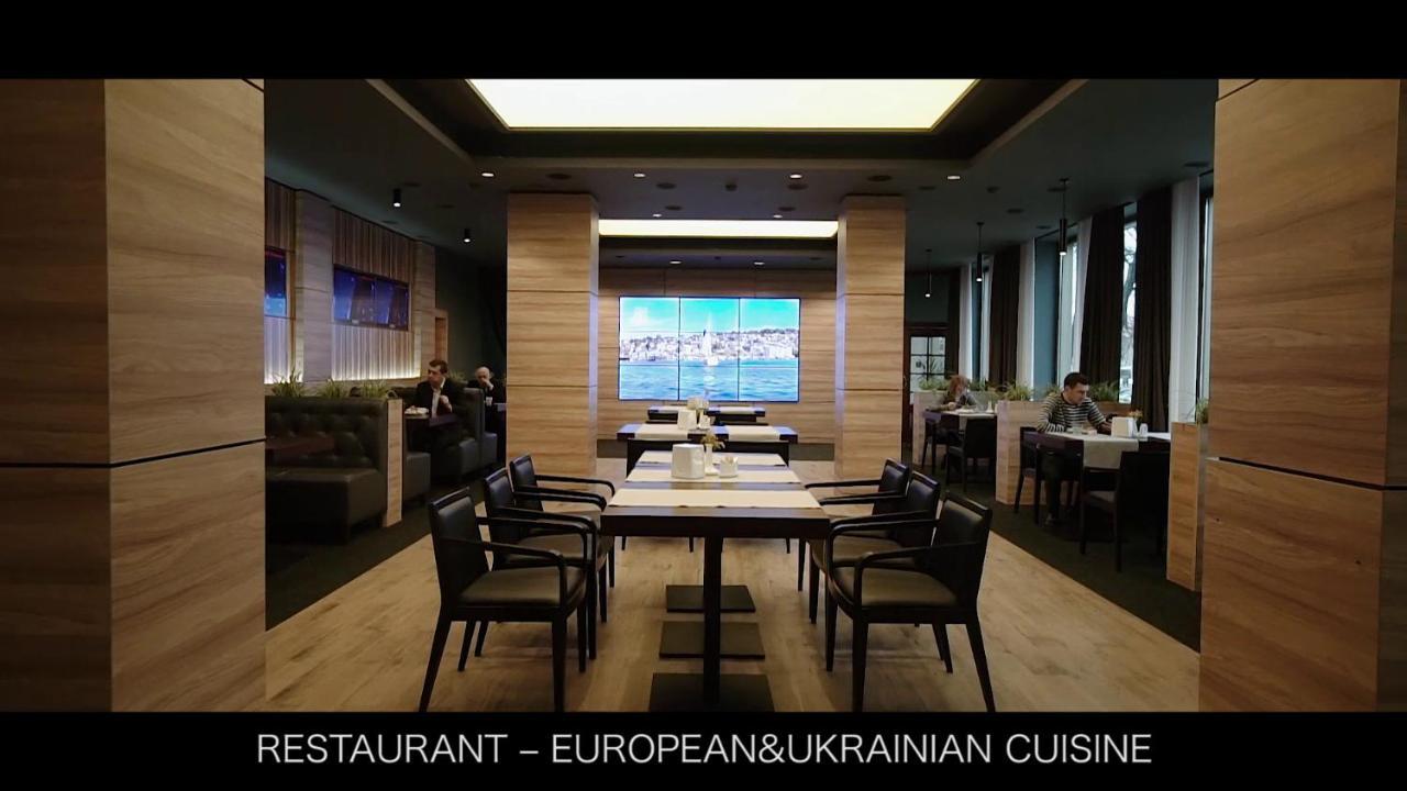 Hotel Complex Ukraine Lutsʼk Exterior foto
