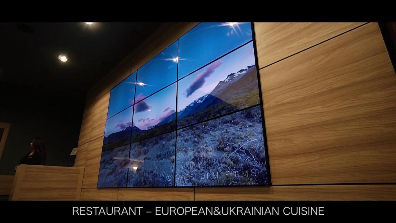 Hotel Complex Ukraine Lutsʼk Exterior foto